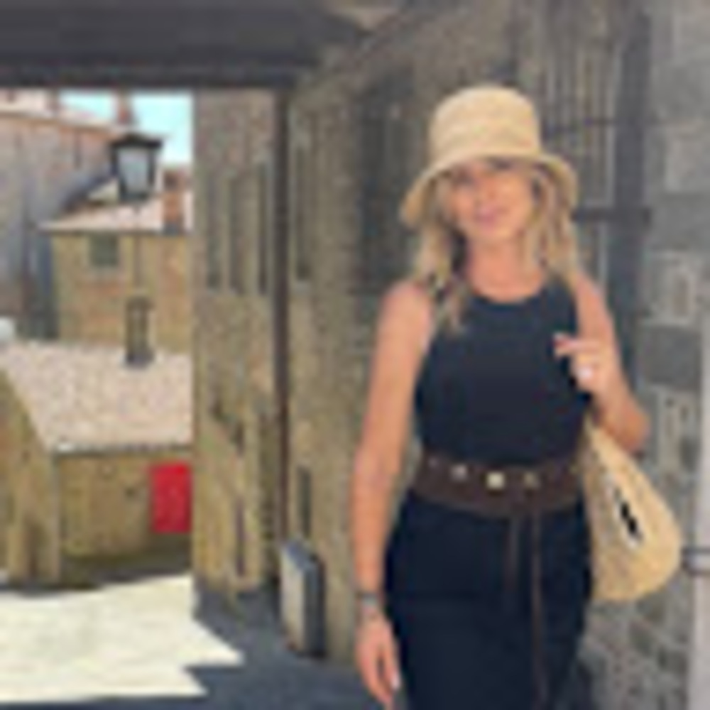 Meet your Posher, Stacy